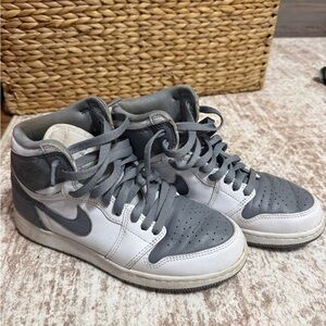 Nike ACG Women's High-Top Sneakers - Gray and White